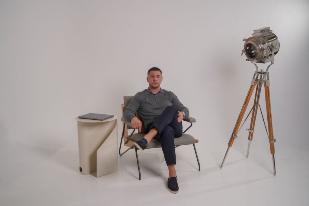 Виктор Узунов